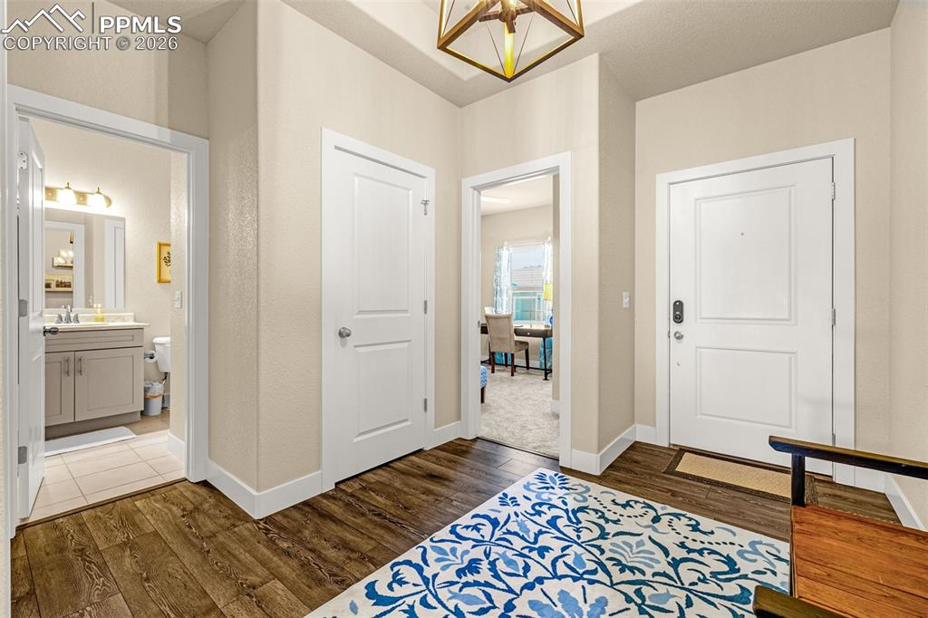 Image 6 of 45: Entry