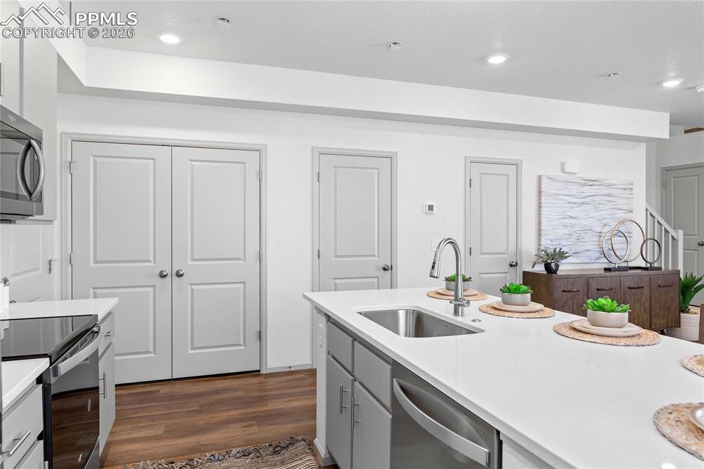 Image 14 of 24: Photos of a model homes