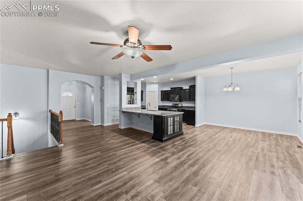 Image 7 of 36: Kitchen