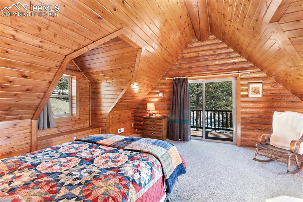 Image 33 of 37: Bedroom