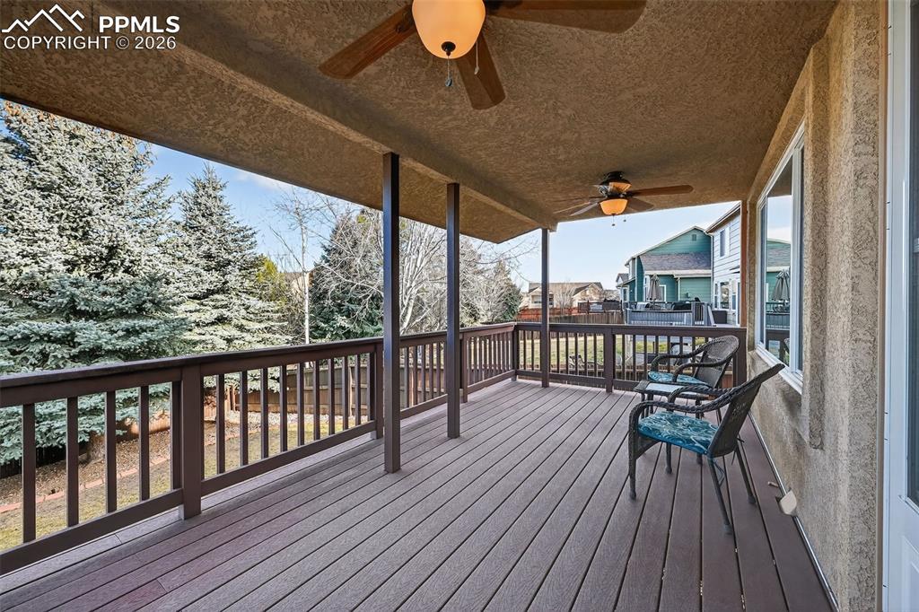 Image 18 of 45: Deck