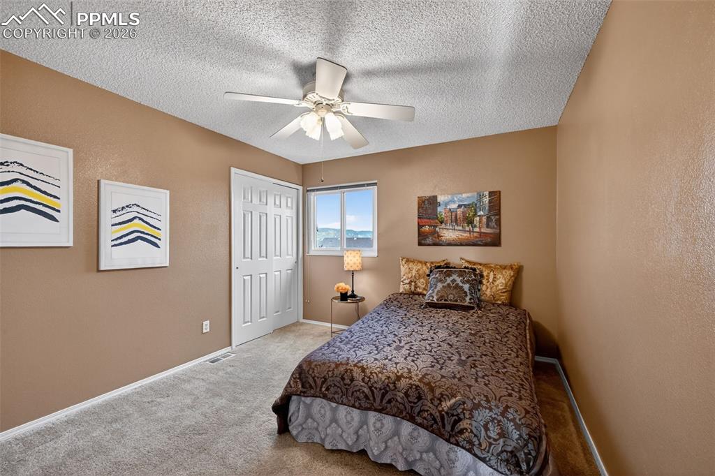 Image 23 of 45: Bedroom