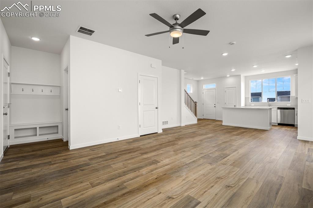 Image 12 of 30: Living Room