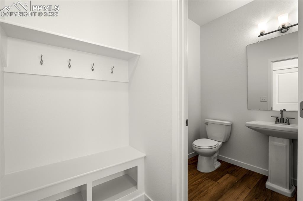 Image 13 of 30: Bathroom