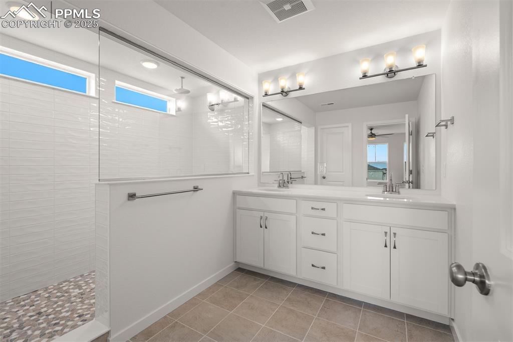 Image 18 of 30: Master Bathroom