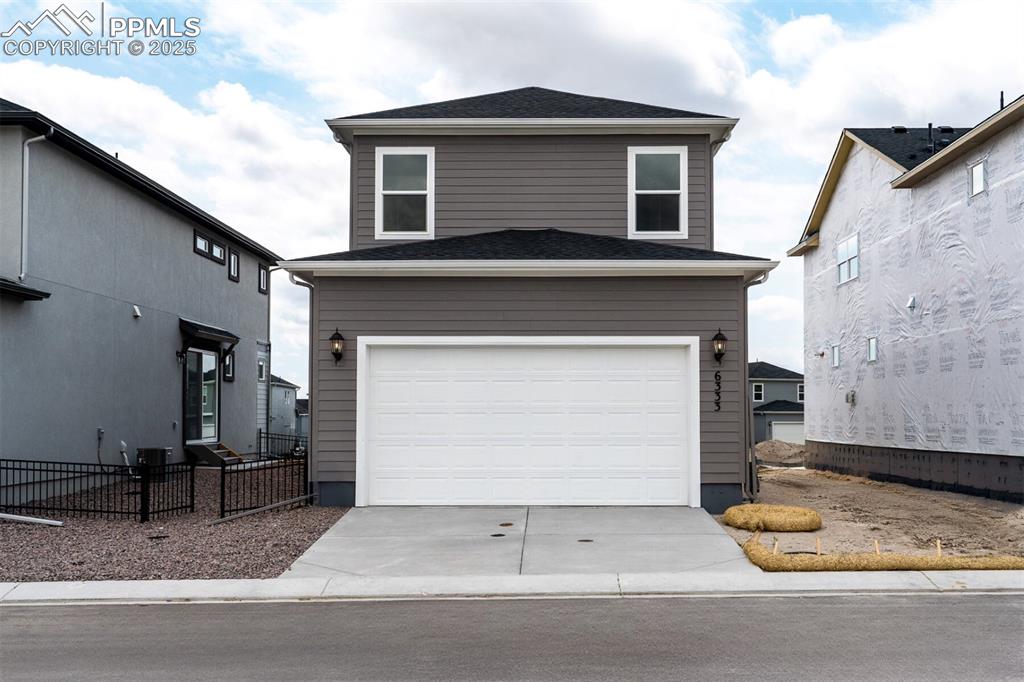 Image 26 of 30: Back of Structure