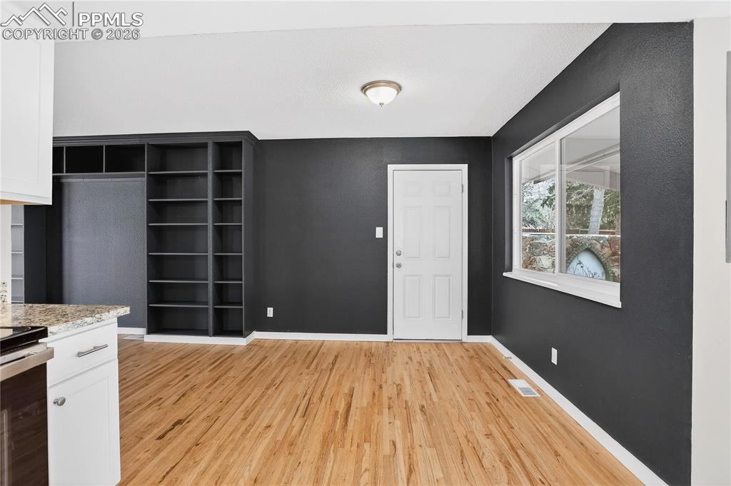Image 11 of 37: Dining area just off the kitchen