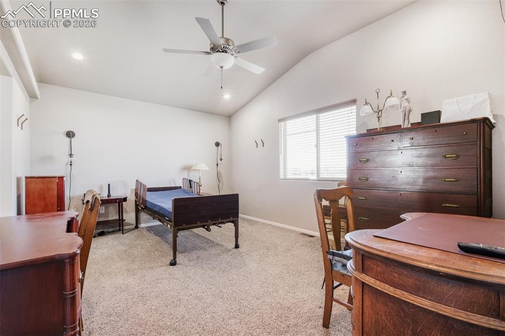 Image 17 of 39: Bedroom