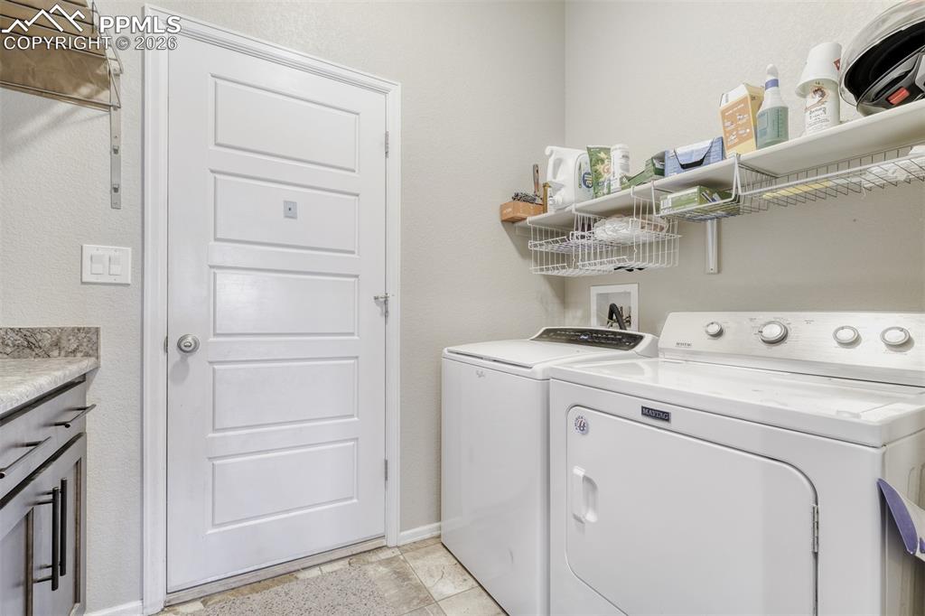 Image 19 of 39: Laundry