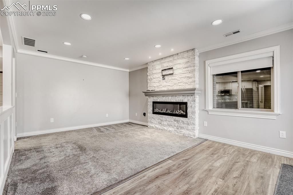 Image 23 of 39: Living Room