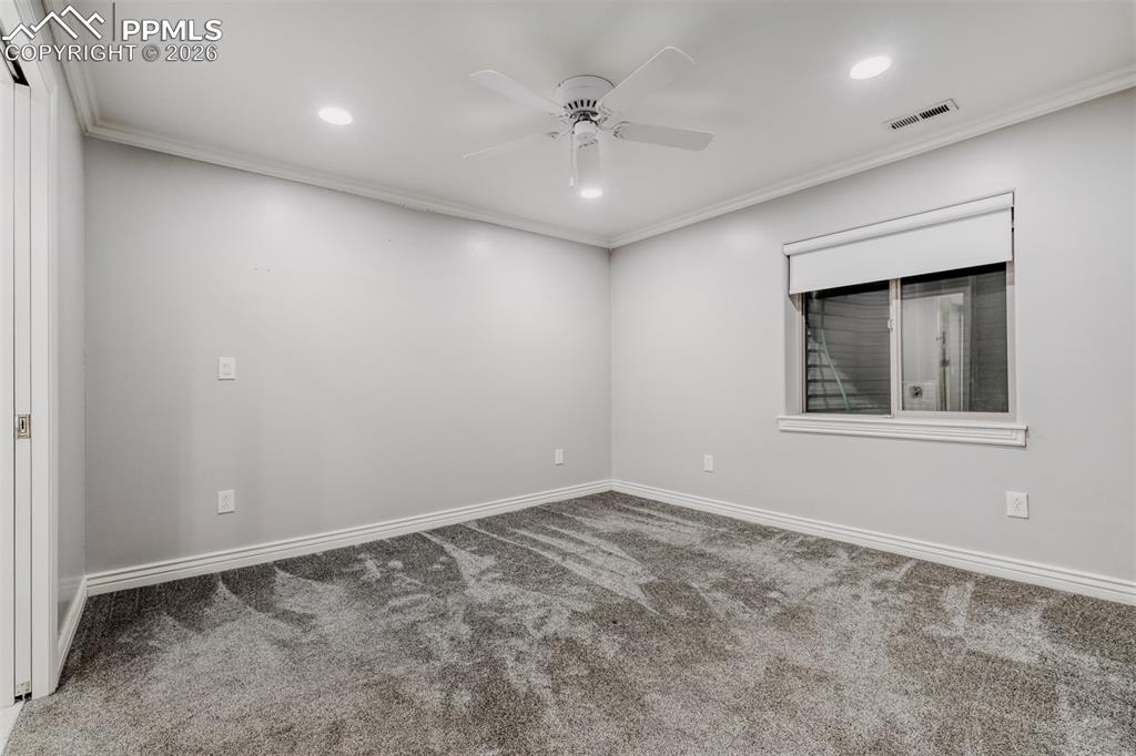 Image 31 of 39: Bedroom