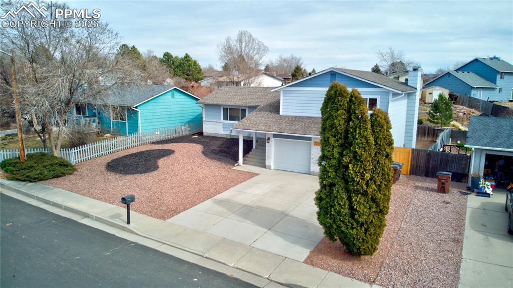 Image 31 of 35: Front of Structure