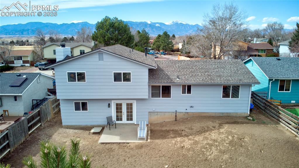 Image 33 of 35: Back of Structure