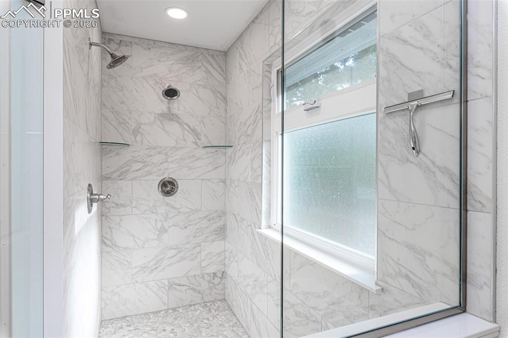 Image 15 of 35: Master Shower