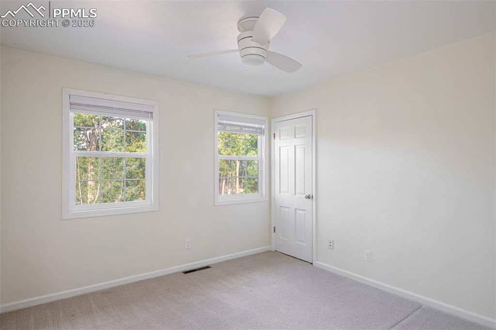 Image 20 of 35: Upstairs