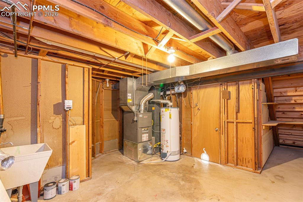 Image 27 of 35: Basement