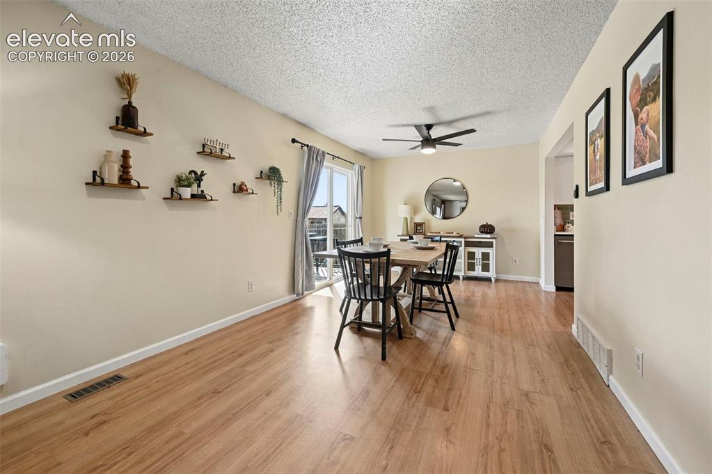 Image 10 of 48: Dining Area