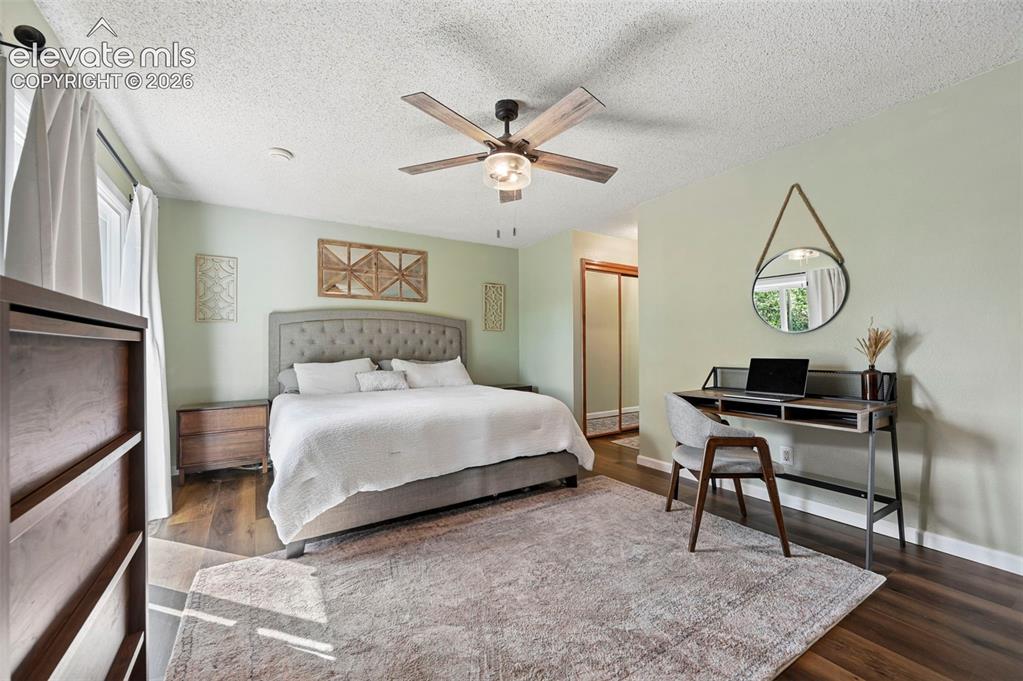 Image 21 of 48: Master Bedroom