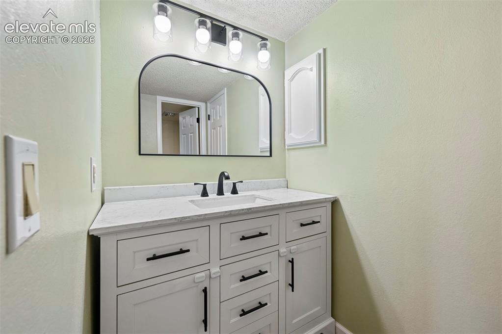 Image 25 of 48: Master Bathroom