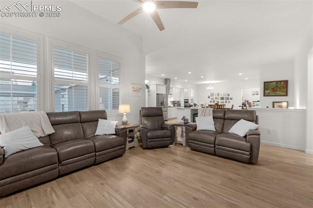 Image 13 of 32: Living Room