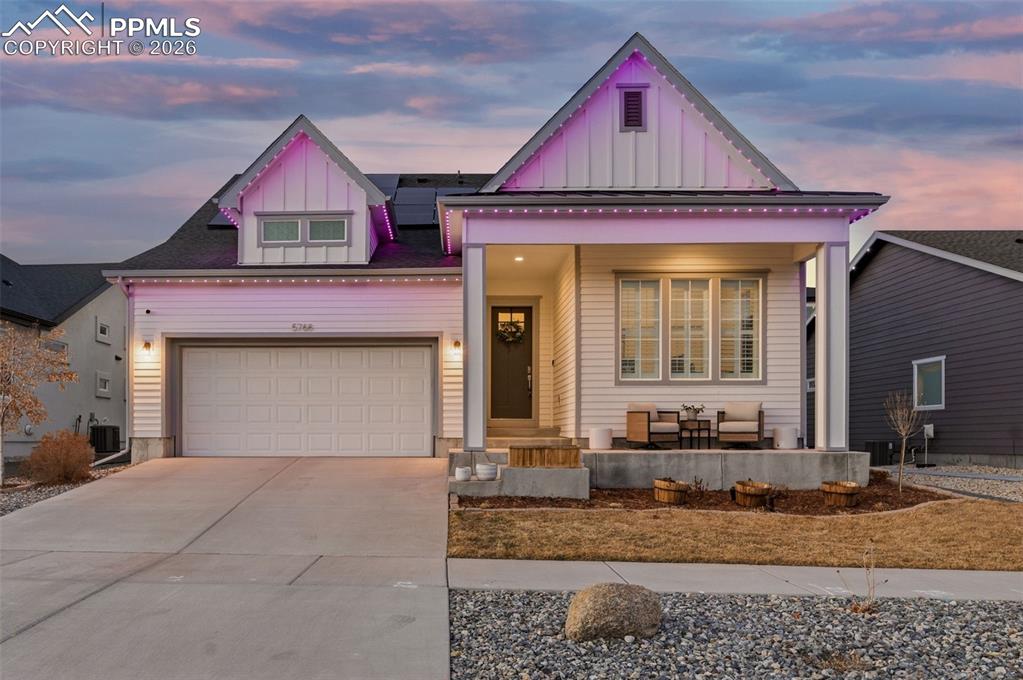 Image 2 of 32: Front of Structure