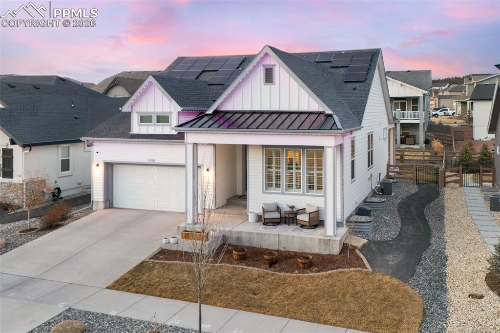 Image 31 of 32: Front of Structure