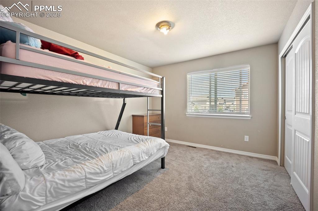 Image 16 of 30: Bedroom