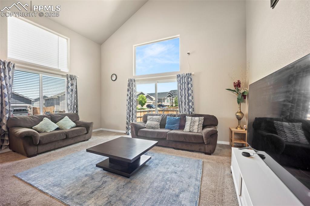 Image 6 of 30: Living Room