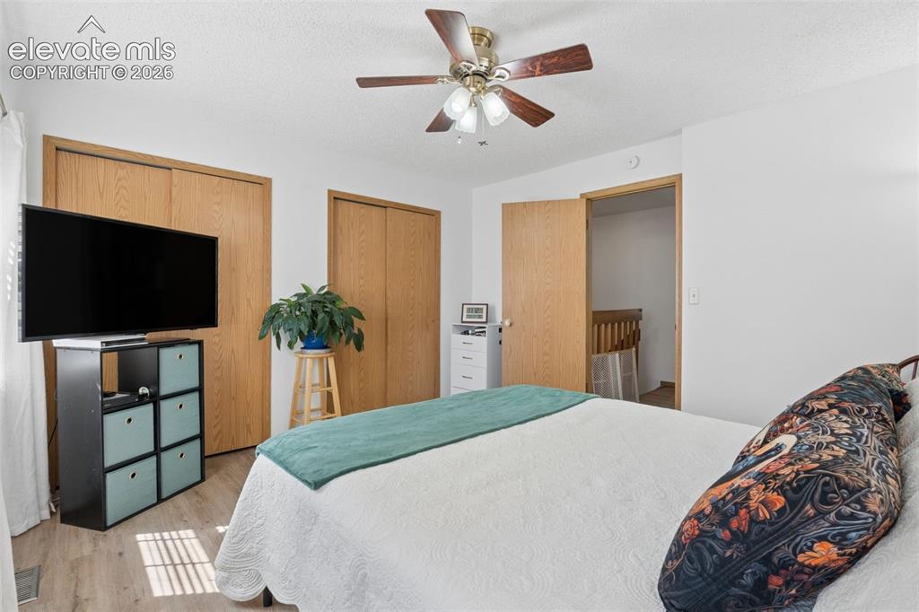 Image 16 of 28: Bedroom