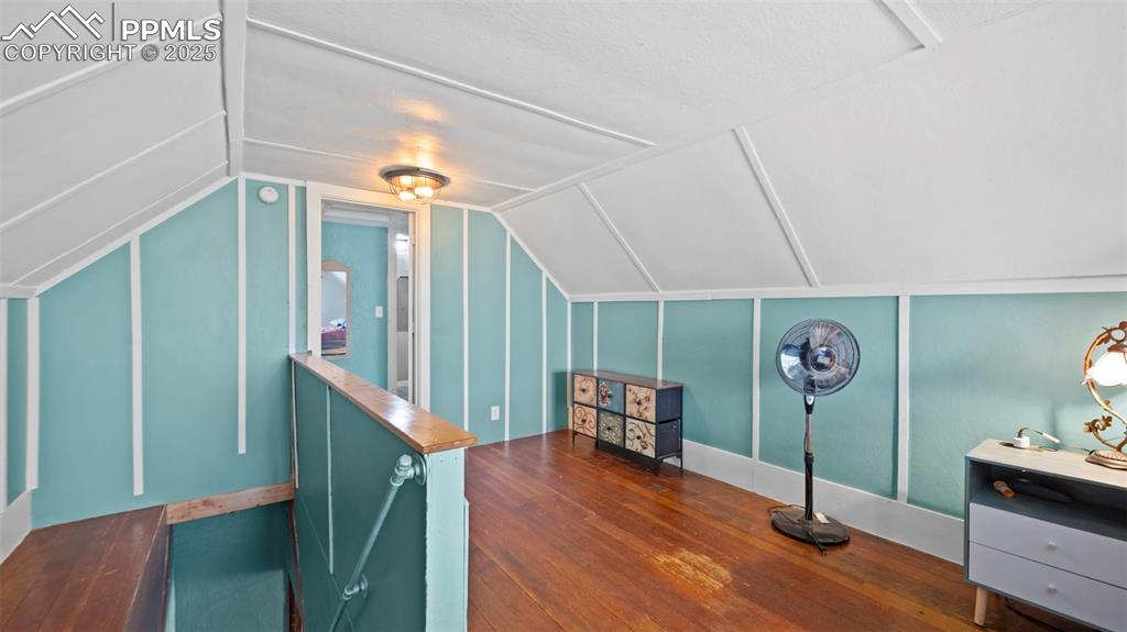 Image 20 of 50: Bonus Room