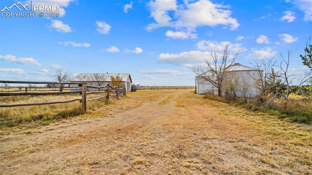 Image 30 of 50: Community