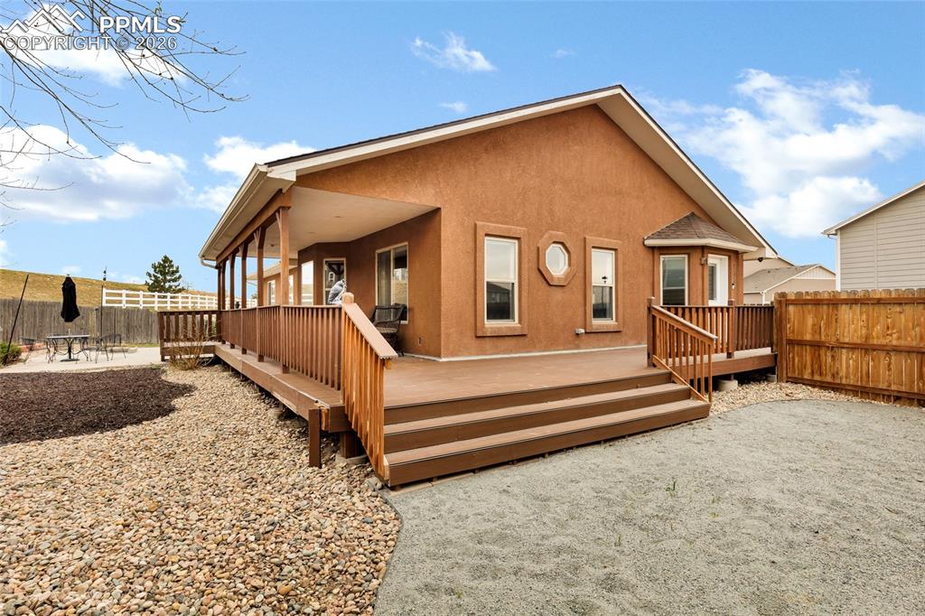 Image 3 of 44: Back of Structure