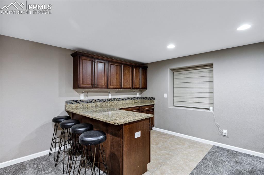 Image 35 of 44: Kitchen