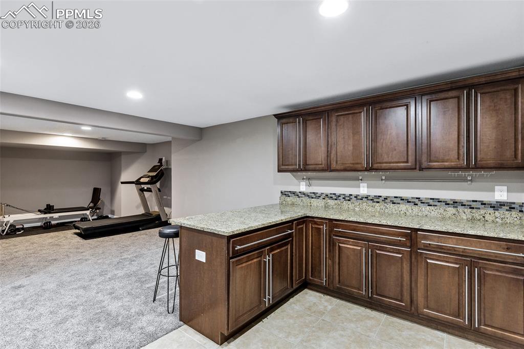 Image 36 of 44: Kitchen