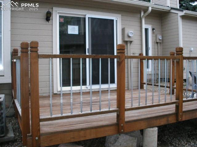 Image 5 of 46: Deck