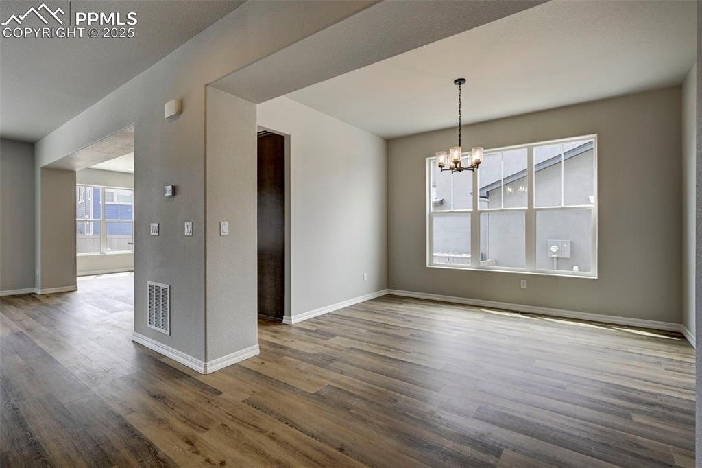 Image 9 of 23: Formal dining area