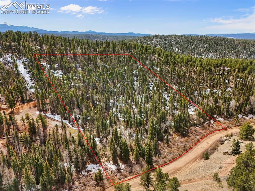 Image 8 of 16: Property lines are approximate and not a survey