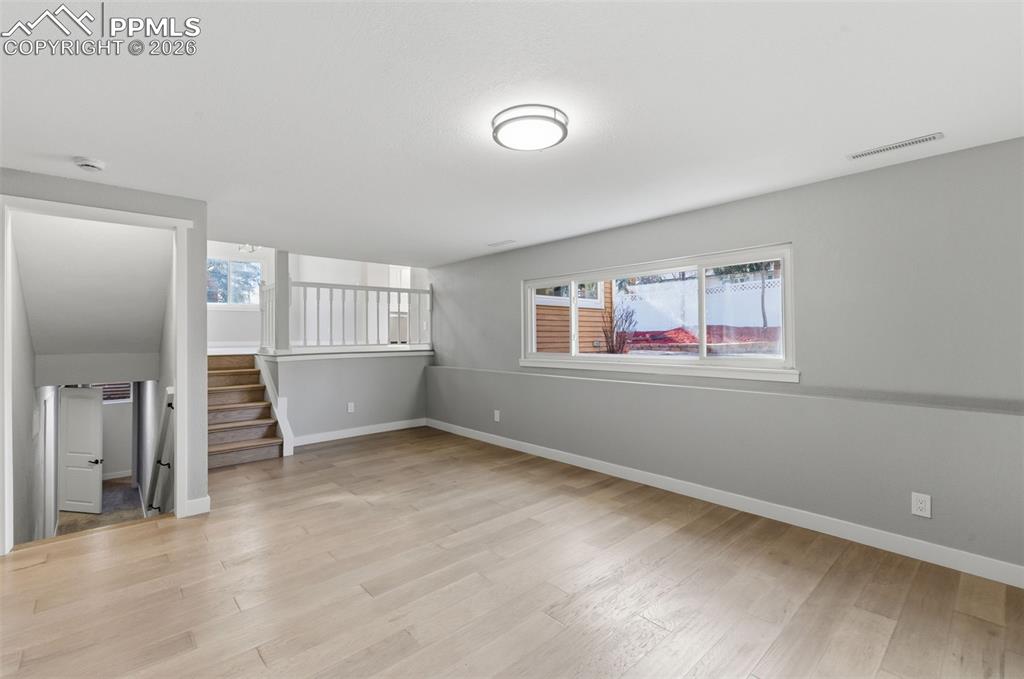 Image 18 of 43: Living Room