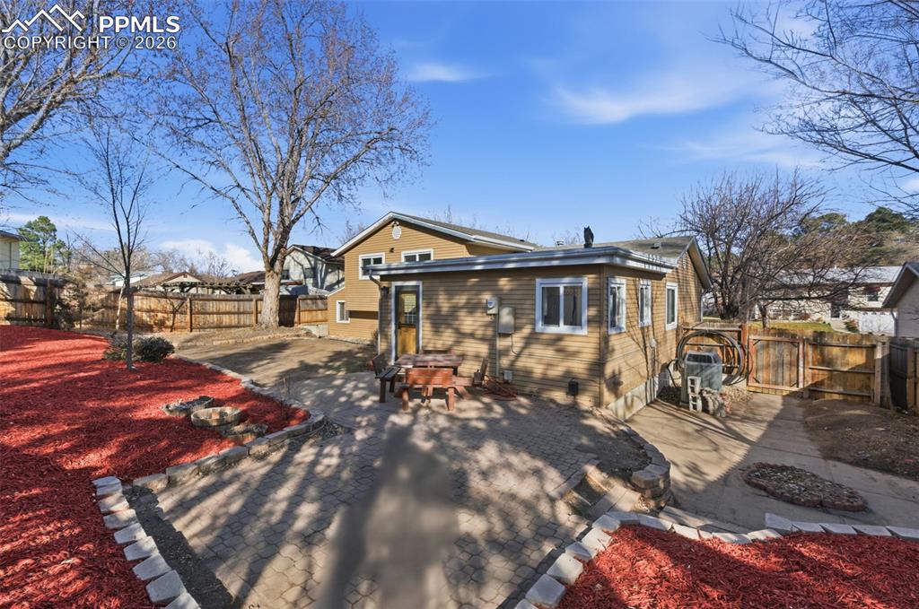 Image 37 of 43: Back of Structure