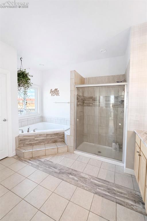 Image 15 of 50: Master Bathroom