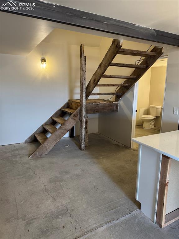 Image 41 of 50: Party Barn