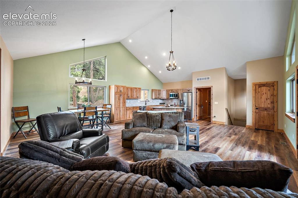 Image 11 of 45: Living Room