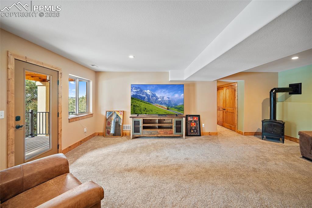 Image 30 of 47: Family Room