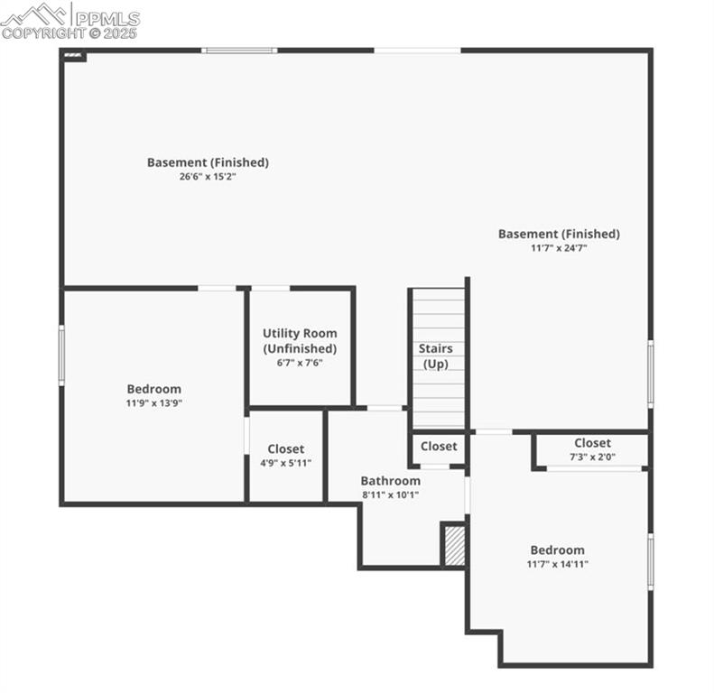 Image 29 of 31: View of room layout