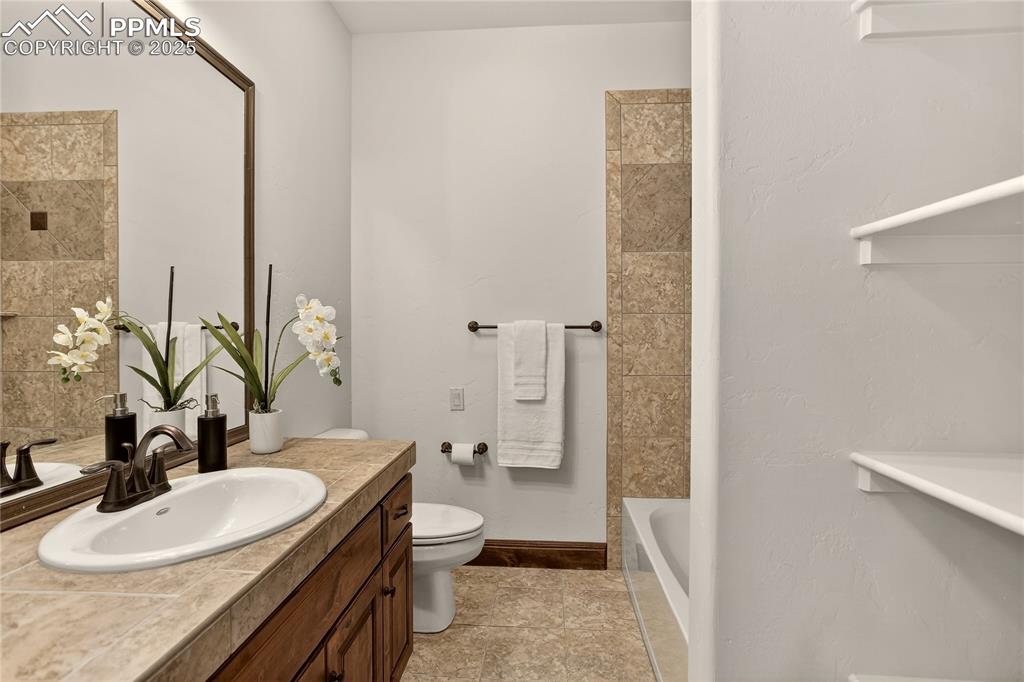 Image 15 of 41: Bedroom 2 - en-suite full bath