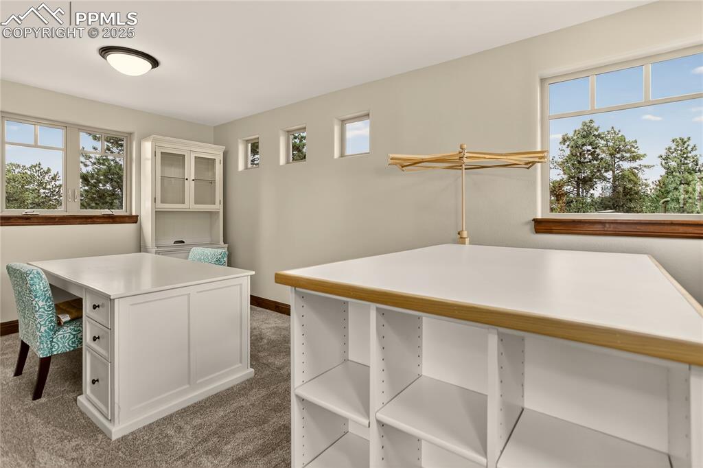 Image 32 of 41: Craft room - upper level