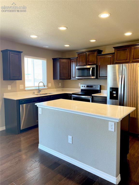Image 2 of 17: Kitchen