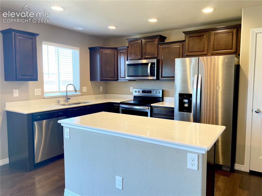 Image 5 of 17: Kitchen