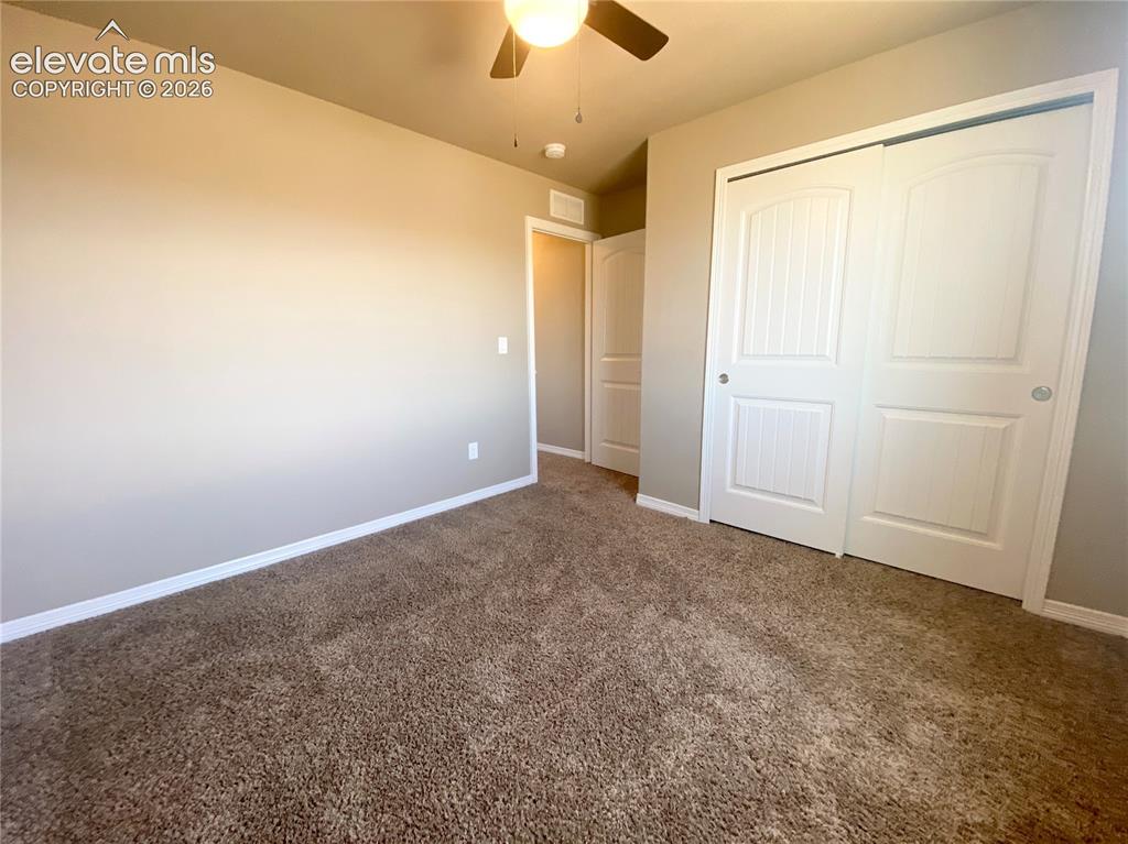 Image 9 of 17: Bedroom