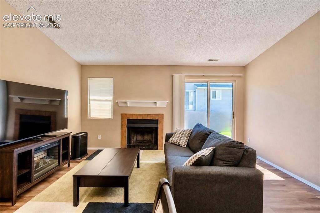 Image 8 of 19: Living Room